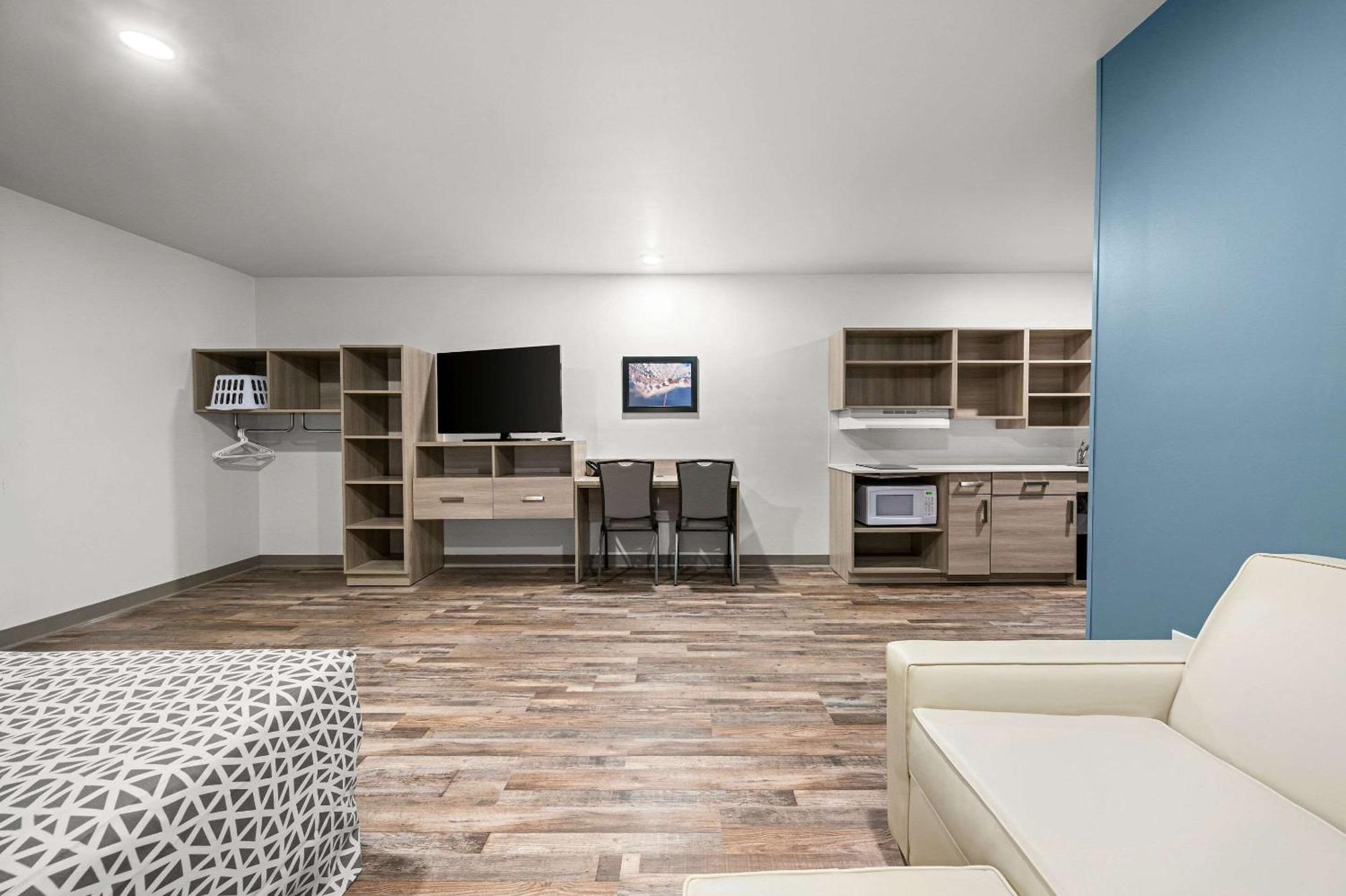 Woodspring Suites Dearborn Detroit Kültér fotó