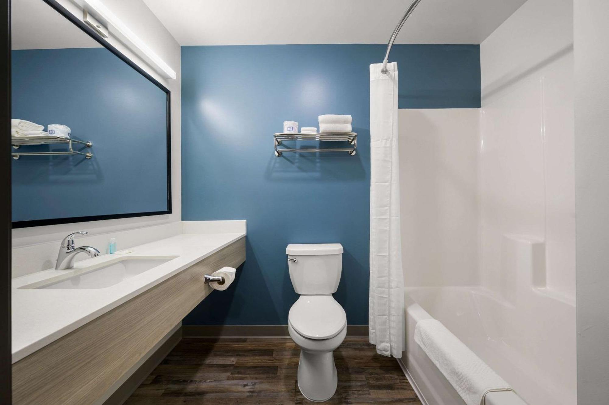 Woodspring Suites Dearborn Detroit Kültér fotó